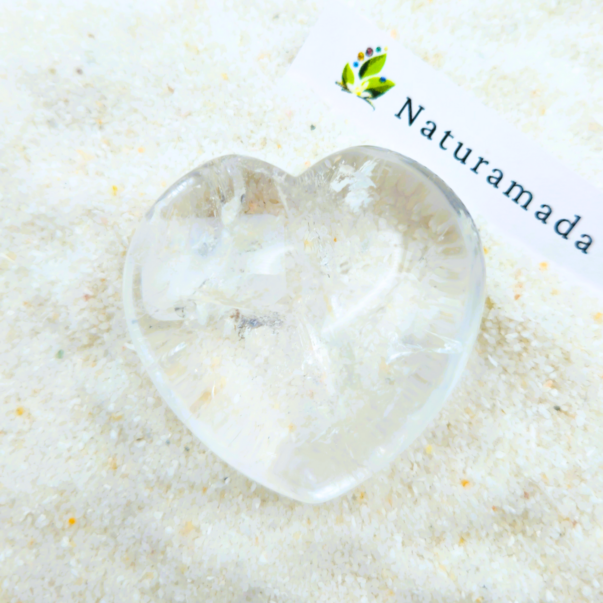 Cristal de roche en forme de cœur – 40 mm